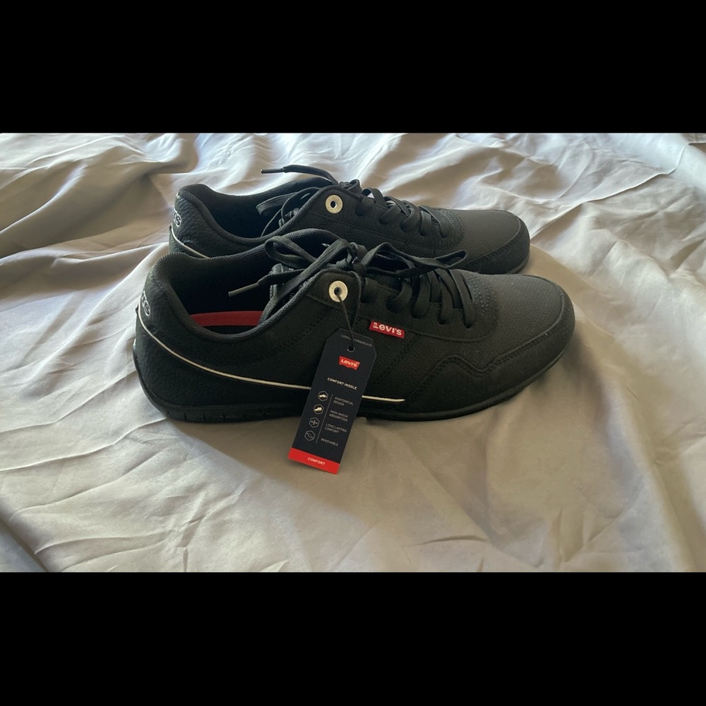 Men’s Levi’s Shoes